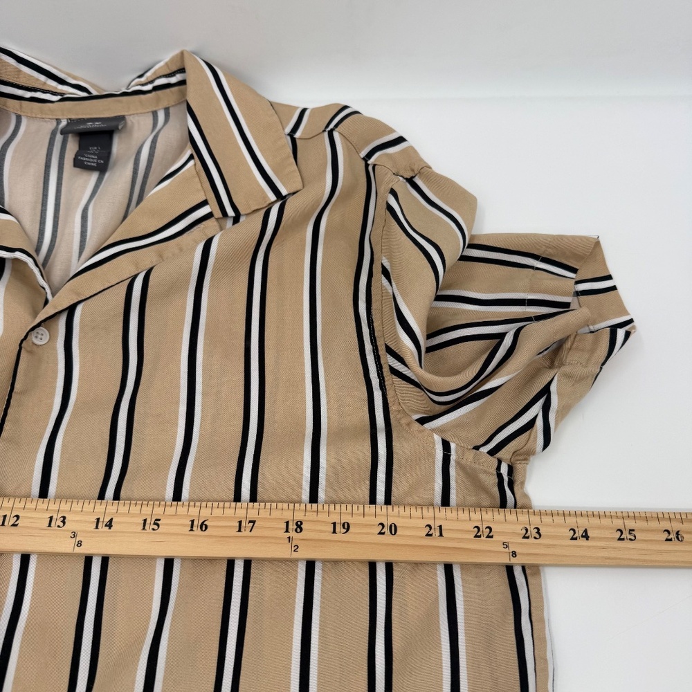 H&M Shirt Men Large Tan White Black Vertical Stripes Button Up Short Sleeve - Picture 7 of 9